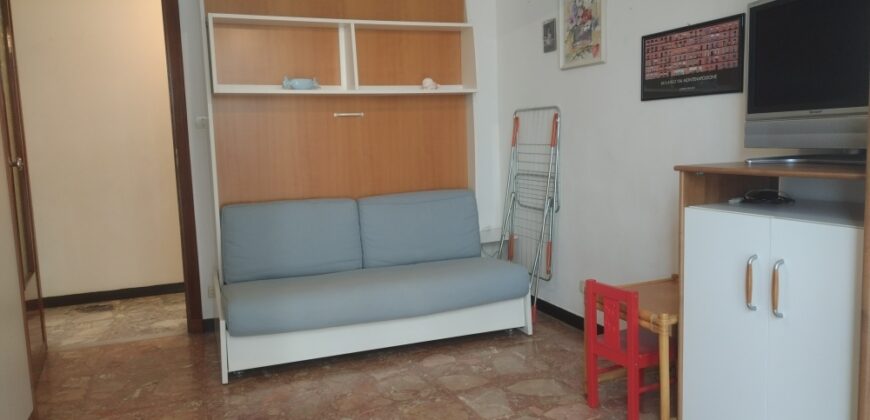 RIF. 199 B -BORGHETTO SANTO SPIRITO TRILOCALE VISTA MARE A POCHI PASSI DALLA SPIAGGIA € 215000
