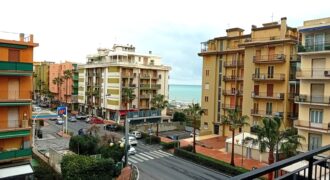 RIF. 246 B – BORGHETTO S.S. BILOCALE VISTA MARE CENTRALISSIMO € 170000