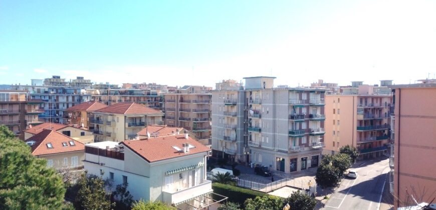 RIF. 249 B – BORGHETTO S.S. VIA PONTI BILOCALE PIANO ALTO CON ASCENSORE € 178000