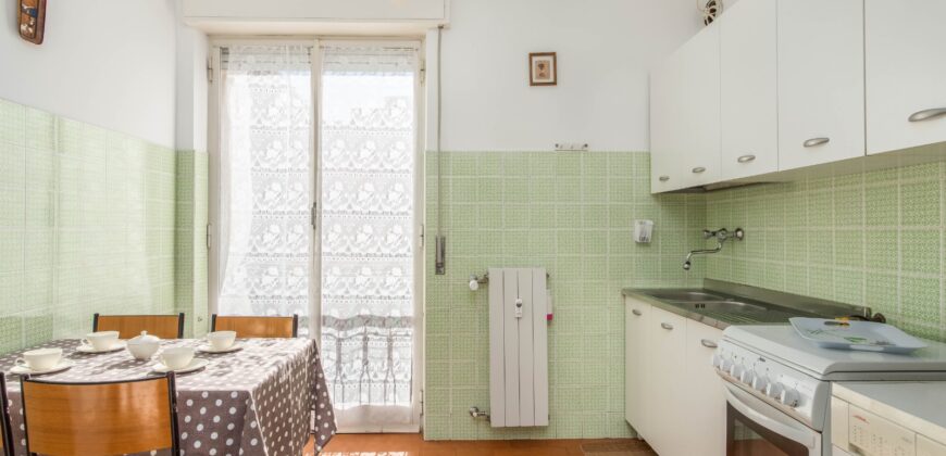 RIF. 256 B – BORGHETTO S.S. A 150 MT DAL MARE TRILOCALE IN OTTIME CONDIZIONI CON DUE BALCONI € 190000