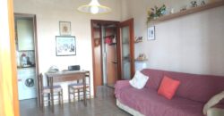 RIF. 257 B – BORGHETTO S.S. MONOLOCALE CON BALCONE E POSTO AUTO RECINTATO € 108000