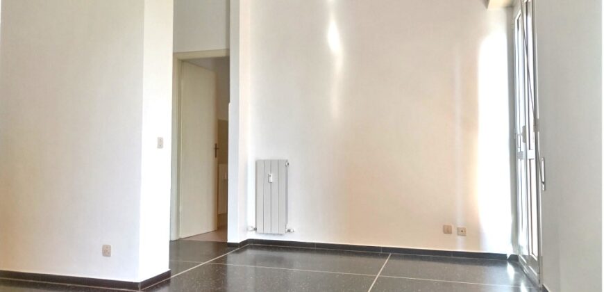 RIF. 259 B – BORGHETTO S.S. MONOLOCALE FRONTE MARE CONFINE LOANO € 120000