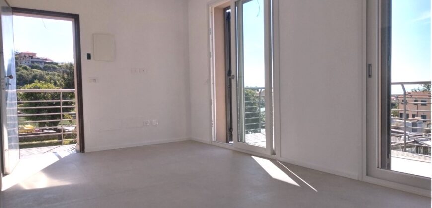 RIF. 260 B – LOANO DI NUOVA COSTRUZIONE TRILOCALI CON TERRAZZI O GIARDINI POSTO AUTO DI PROPRIETA’ DA € 275000