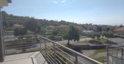 RIF. 260 B – LOANO DI NUOVA COSTRUZIONE TRILOCALI CON TERRAZZI O GIARDINI POSTO AUTO DI PROPRIETA’ DA € 275000