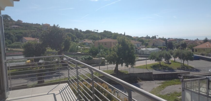 RIF. 260 B – LOANO DI NUOVA COSTRUZIONE TRILOCALI CON TERRAZZI O GIARDINI POSTO AUTO DI PROPRIETA’ DA € 275000