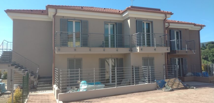 RIF. 260 B – LOANO DI NUOVA COSTRUZIONE TRILOCALI CON TERRAZZI O GIARDINI POSTO AUTO DI PROPRIETA’ DA € 275000