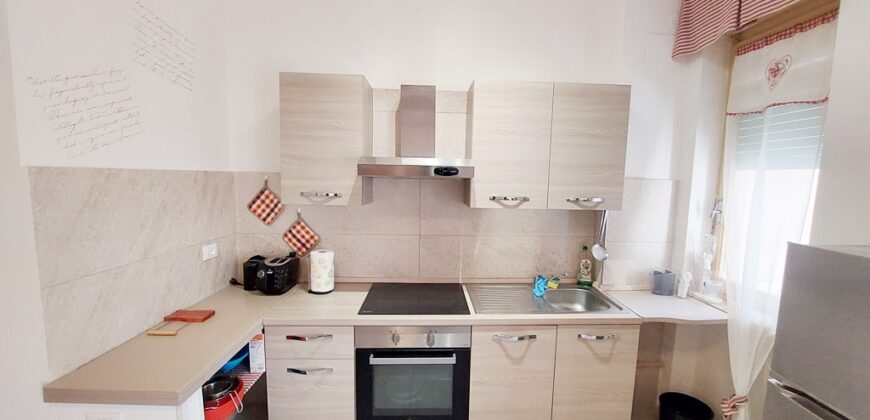 RIF. 265 B – BORGHETTO SANTO SPIRITO CENTRALISSIMO BILOCALE RISTRUTTURATO € 185000