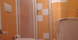 RIF. 264 B – BORGHETTO SANTO SPIRITO BILOCALE CENTRALISSIMO RISTRUTTURATO E ARREDATO € 185000