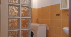 RIF. 264 B – BORGHETTO SANTO SPIRITO BILOCALE CENTRALISSIMO RISTRUTTURATO E ARREDATO € 185000