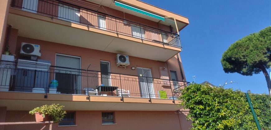 RIF. 267 B – BORGHETTO S.S. SPLENDIDO BILOCALE RISTRUTTURATO, CON BOX  € 165000