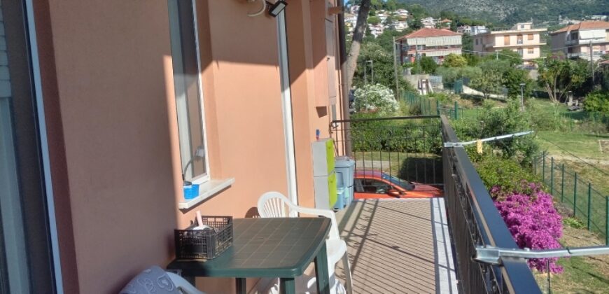 RIF. 267 B – BORGHETTO S.S. SPLENDIDO BILOCALE RISTRUTTURATO, CON BOX  € 165000