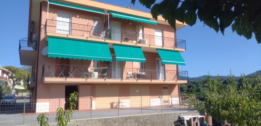 RIF. 267 B – BORGHETTO S.S. SPLENDIDO BILOCALE RISTRUTTURATO, CON BOX  € 165000