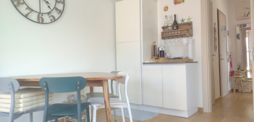 RIF. 268 B – BORGHETTO S.S. ATTICO CON TERRAZZO VISTA MARE € 215000