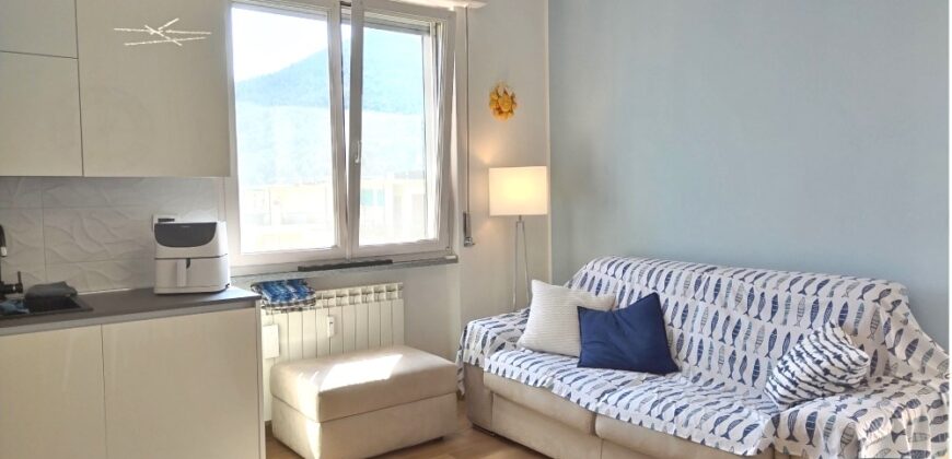 RIF. 268 B – BORGHETTO S.S. ATTICO CON TERRAZZO VISTA MARE € 215000