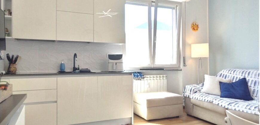 RIF. 268 B – BORGHETTO S.S. ATTICO CON TERRAZZO VISTA MARE € 215000