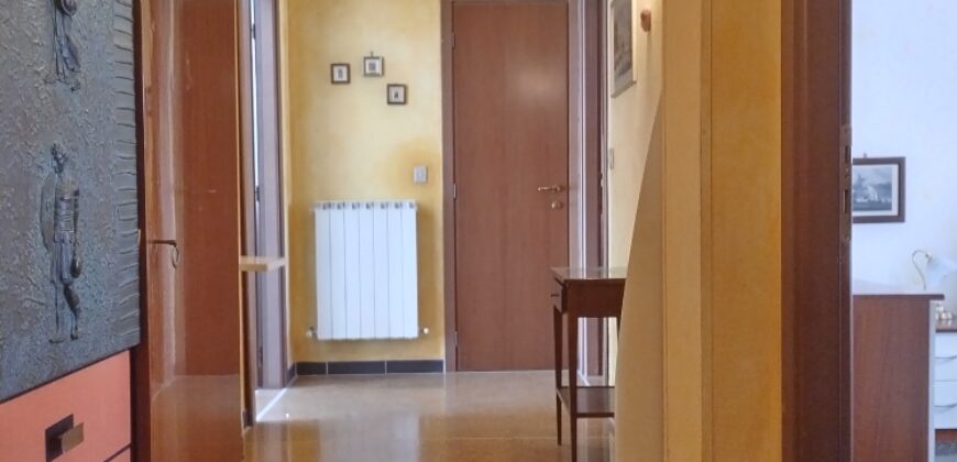 RIF. 266 B – BORGHETTO S.S. TRILOCALE CON MAGAZZINO CENTRALISSIMO € 285000