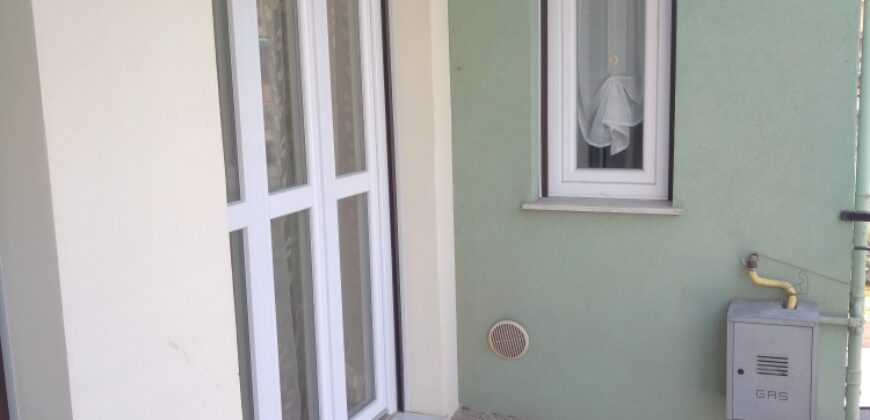 RIF. 266 B – BORGHETTO S.S. TRILOCALE CON MAGAZZINO CENTRALISSIMO € 285000