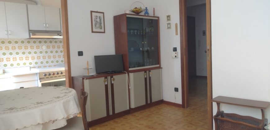 RIF. 270 B – BORGHETTO SANTO SPIRITO IN VILLA BILOCALE CON CANTINA E POSTO AUTO € 140000