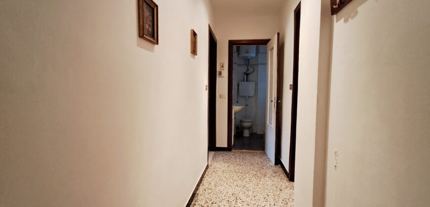 RIF. 272 B -BORGHETTO S.S. TRILOCALE CON BOX DIRETTAMENTE SU LUNGOMARE € 250000