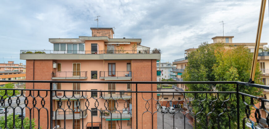 RIF. 274 B – BORGHETTO S.S. BILOCALE RISTRUTTURATO E ARREDATO CON CANTINA € 173000