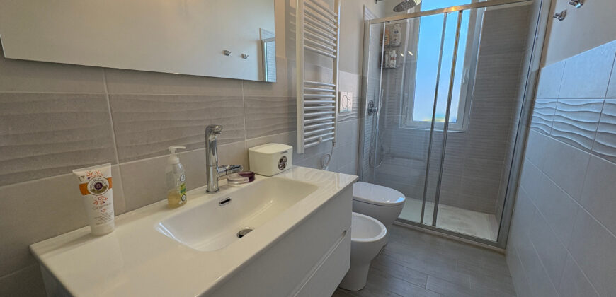 RIF. 277 B – BORGHETTO S.S. TRILOCALE CENTRALISSIMO VISTA MARE RISTRUTTURATO E ARREDATO A NUOVO € 280000