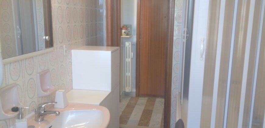 RIF. 276 B – BORGHETTO SANTO SPIRITO TRILOCALE CON POSTO AUTO RECINTATO € 190000