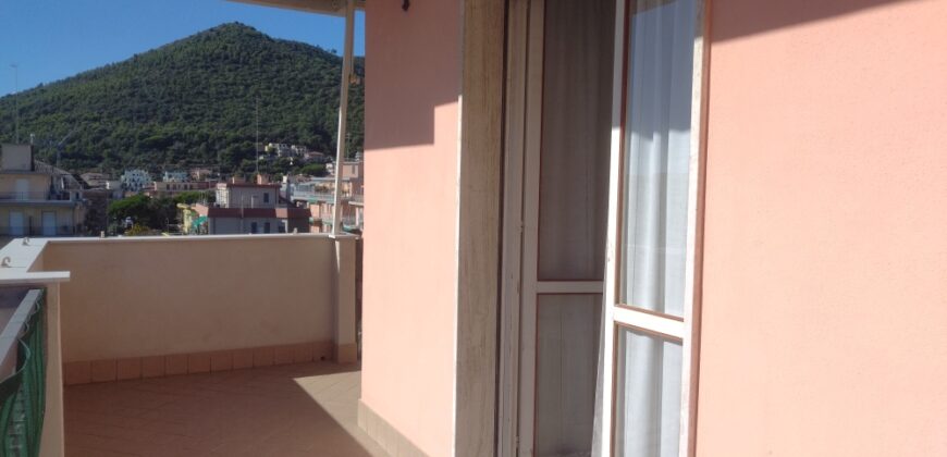 RIF. 276 B – BORGHETTO SANTO SPIRITO TRILOCALE CON POSTO AUTO RECINTATO € 190000