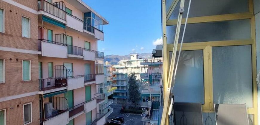 RIF. 282 B – BORGHETTO SANTO SPIRITO BILOCALE VISTA MARE € 189000